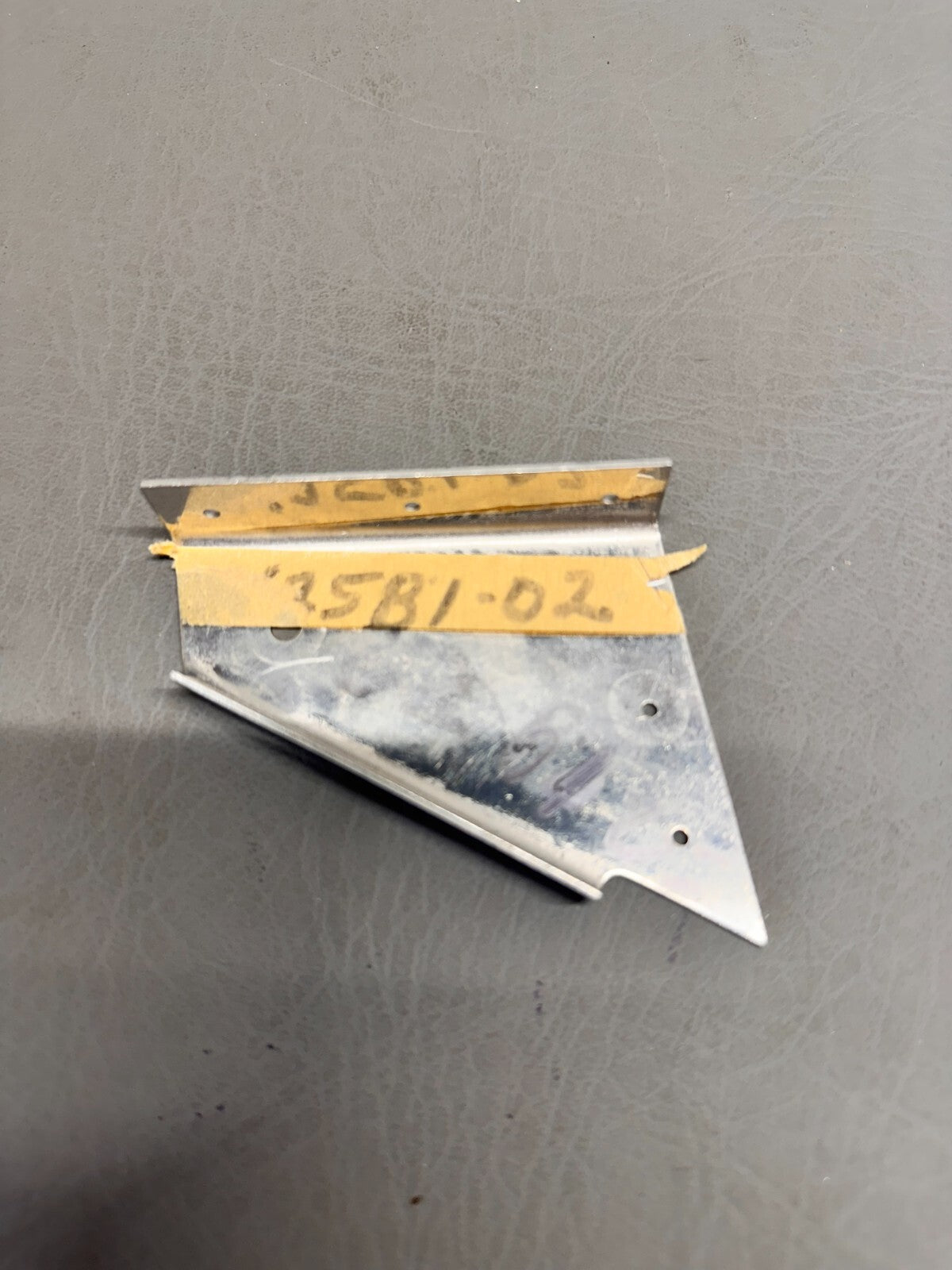 62185-002 Aircraft Angle Bracket