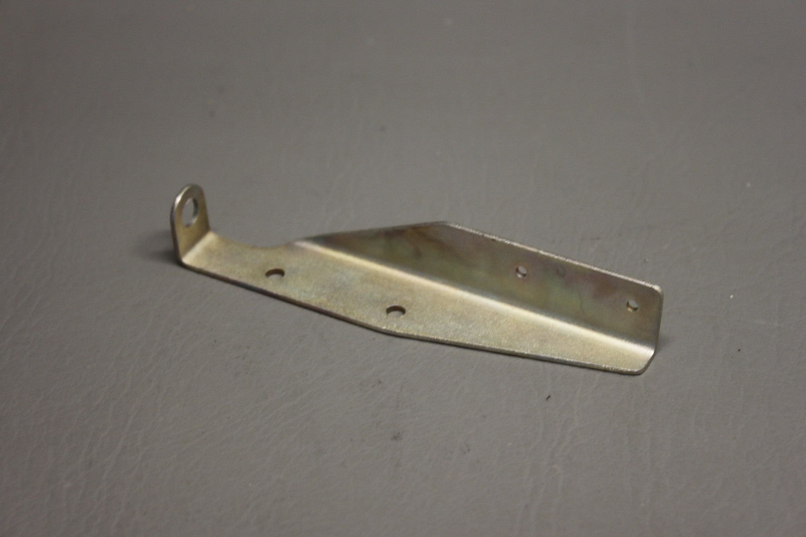 1250916-3 Cessna Bracket Rear