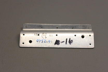 0752609-16 Cessna Bracket