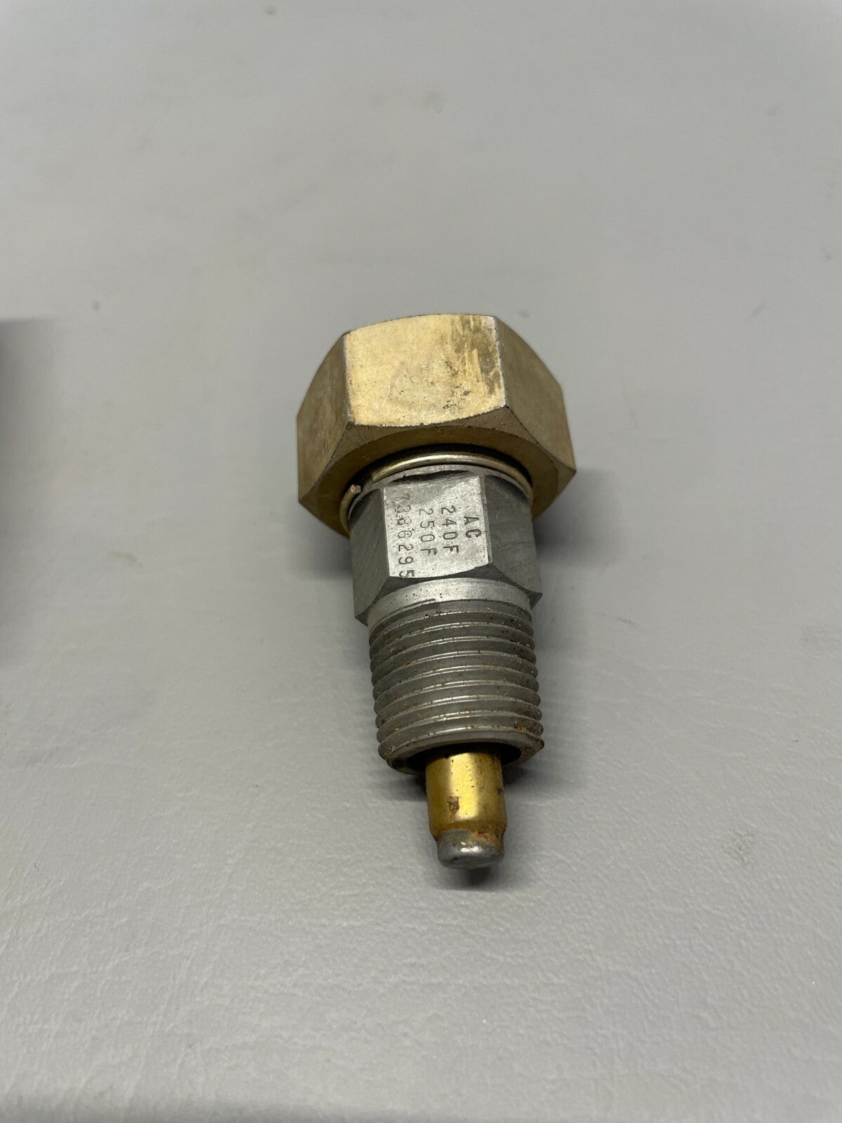 TCM Continental Sending Unit P/N 7386295