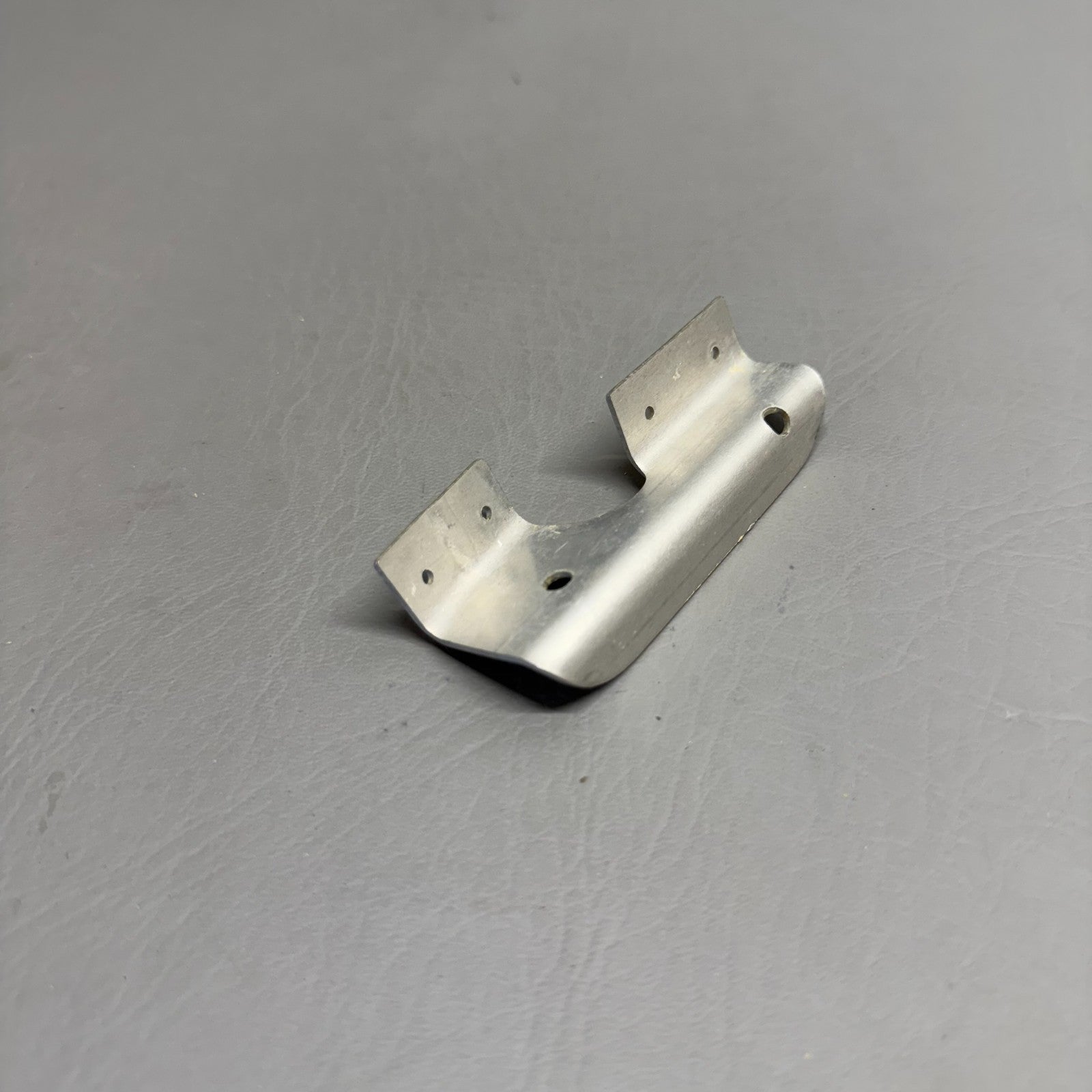 0752000-135 Cessna Bracket