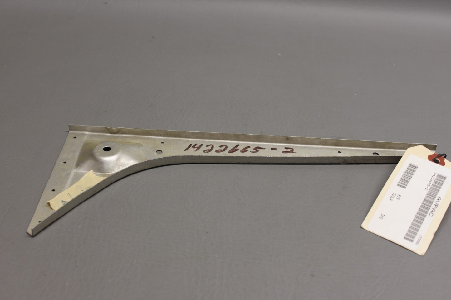 1422665-2 Cessna Rib
