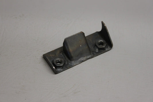 28624-002 Piper Flap Torque Bracket