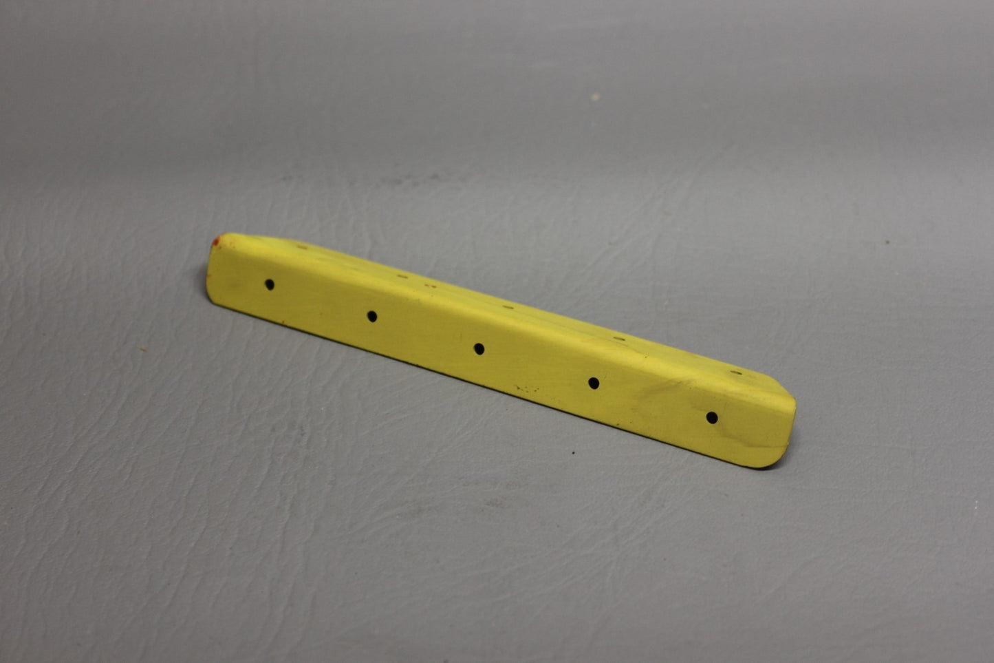 40717-000 Piper Angle