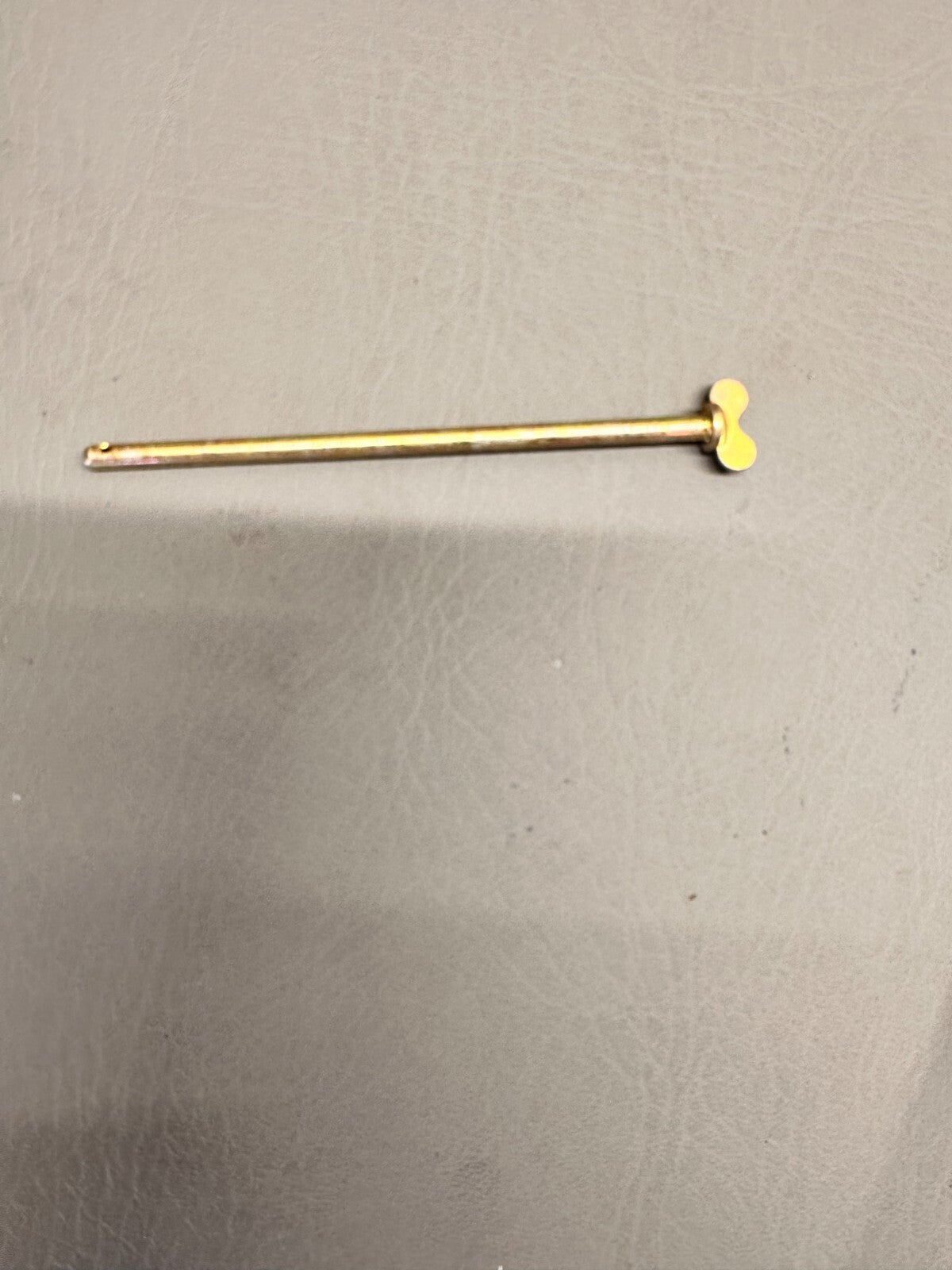 487-664 Piper Stud